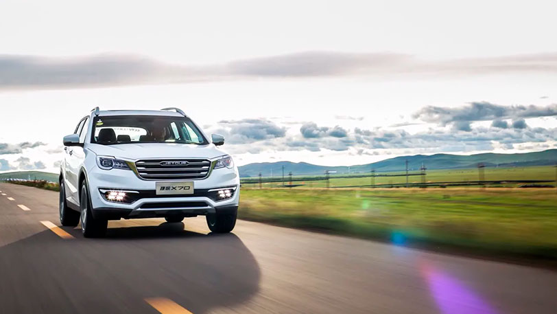 SUV Jetour X70